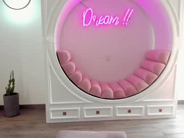 webcam girl ashlyeroberts1 live cam image #3284265