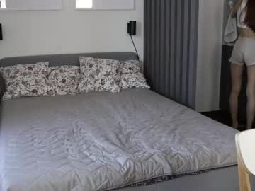 webcam girl _guesswhat_ live cam image #1702964