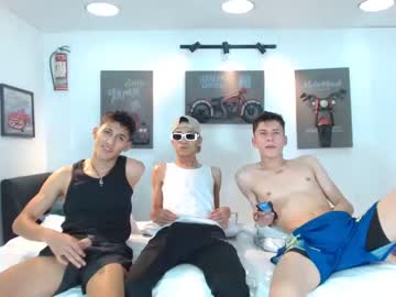 webcam man goldenkings live cam image #5962264