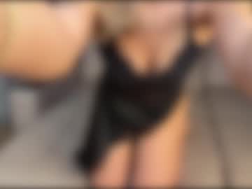 webcam girl roselyn_rose live cam image #12950796
