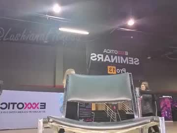 webcam tranny lushianafitness live cam image #12372918