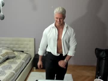 webcam man redrabbitstories live cam image #1263832