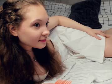 webcam girl cute_charisma live cam image #9094267