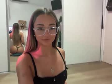 webcam girl luvlivvyy live cam image #12580293