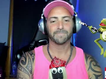 webcam man whaaaaaaaat live cam image #3165488