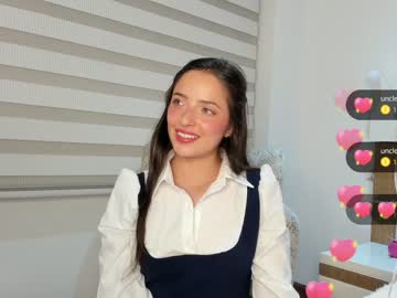 webcam girl gabrielaa_18 live cam image #6983235