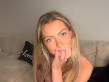 webcam girl badbrittxo live cam image #10672378