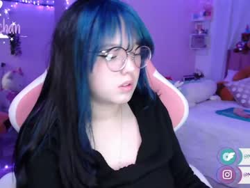 webcam girl maru_chan_ live cam image #3661022