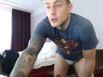 webcam man sonic12_12 live cam image #467659