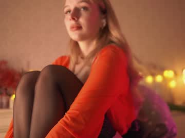 webcam girl annrainbow live cam image #4879115