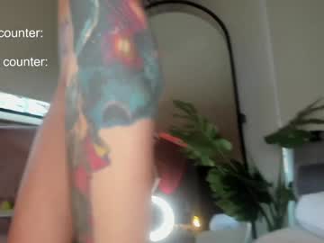 webcam girl lonelly_lolly98 live cam image #10148557