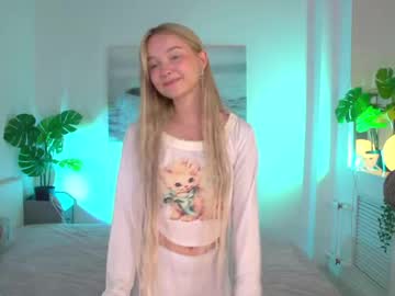 webcam girl tiny_flame live cam image #9625444