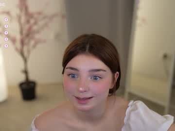 webcam girl floret_joy live cam image #7726574