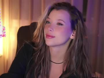 webcam girl bitter_moon live cam image #11038244