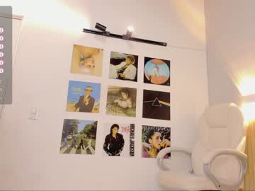 webcam girl little_effy18 live cam image #7739785