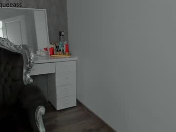webcam girl moniqueeass live cam image #1387547