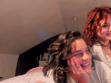 webcam couple twogirls1strap live cam image #11482939
