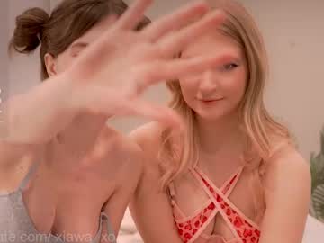 webcam girl xiawa_xo live cam image #11913720