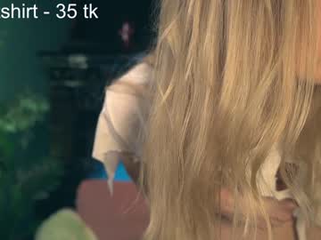 webcam girl lolly_bella_ live cam image #839541