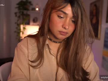 webcam girl arletnoa live cam image #6960321