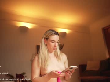 webcam girl emily_fox_official live cam image #1851262