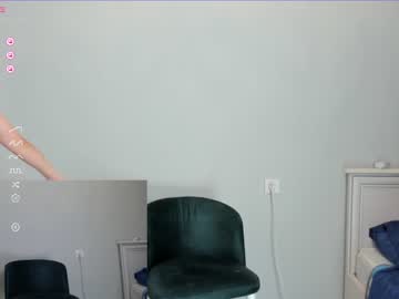 webcam girl aio_lovee live cam image #6971422