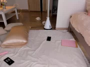 webcam girl roxy_blue_eyed_ live cam image #10047031