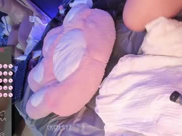 webcam girl kkole17 live cam image #9511711