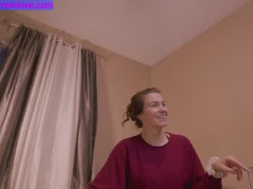 webcam girl chroniclove live cam image #4005537