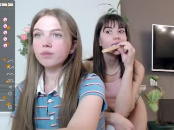 webcam girl small_blondee live cam image #3916464