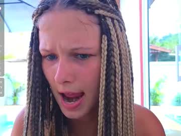 webcam girl katie_dierse live cam image #12023333