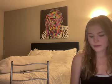 webcam girl emilytaylorxo live cam image #7394209