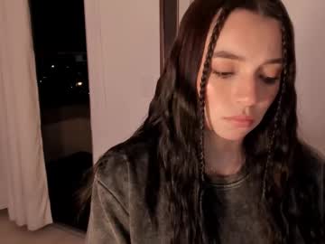 webcam girl scarlett__baker11 live cam image #12822182