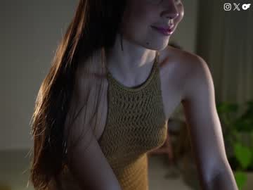 webcam girl tifalock_ live cam image #7862780