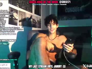 webcam man jakeclemons live cam image #7857870