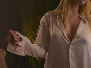 webcam girl fly_fairy live cam image #4524349