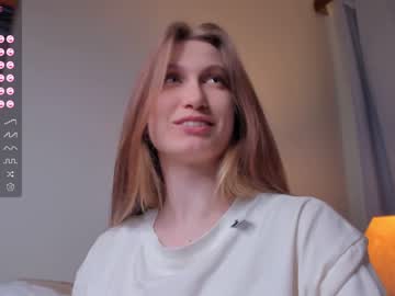 webcam girl _hollydolly_ live cam image #8838979