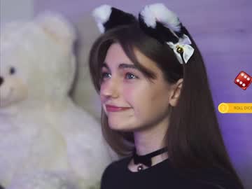 webcam girl hoolybunny live cam image #2386994