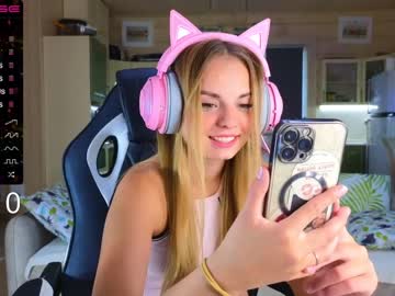 webcam girl misss_viki live cam image #6340687