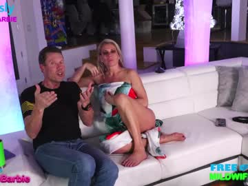 webcam girl wildwifebarbie live cam image #8239068
