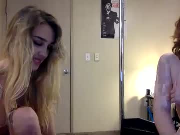 webcam couple elleperkins live cam image #7777579