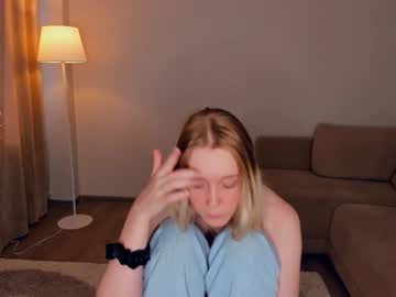 webcam girl maxinedeary live cam image #10239485