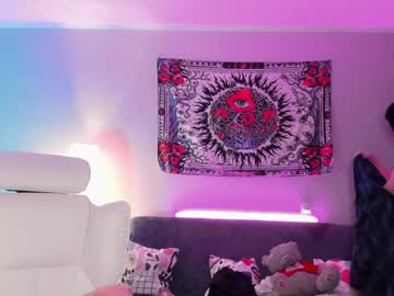 webcam girl ronnie_neko live cam image #10368927
