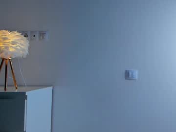 webcam girl uwunikaa live cam image #9777537