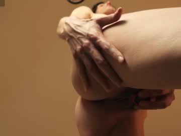 webcam girl yulladao live cam image #9795192