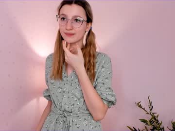 webcam girl katiehastey live cam image #8357720