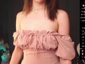 webcam girl queen_kitty1818 live cam image #11800330