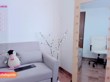 webcam girl sweet_littleee live cam image #6006214