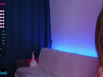 webcam girl fox_alina live cam image #3270059