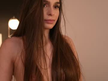 webcam girl dovia live cam image #11919868